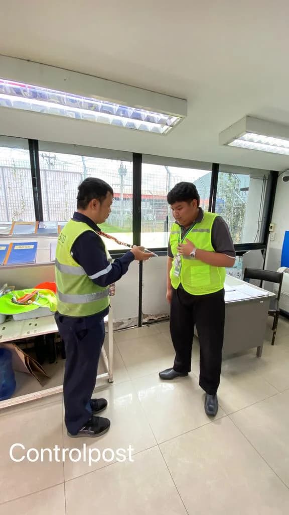 Airport Screener 2