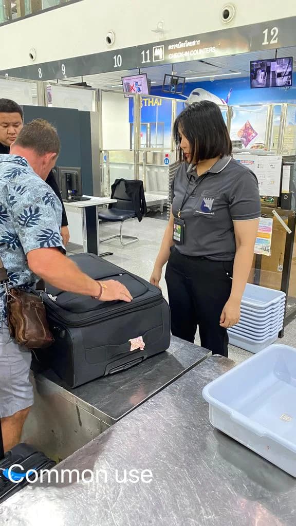 Airport Screener 8